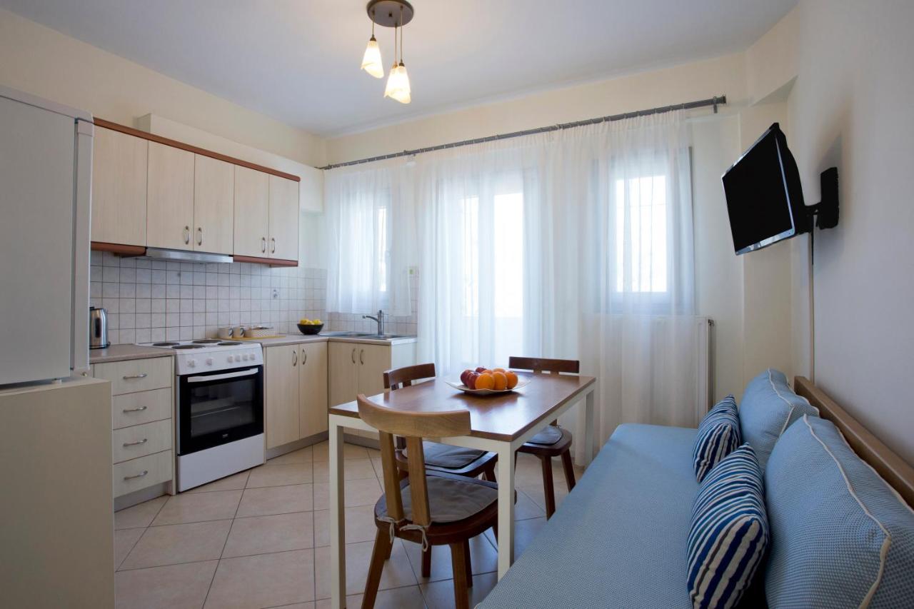Santorini Med Homes - Sunday Apartment Meszariá Kültér fotó